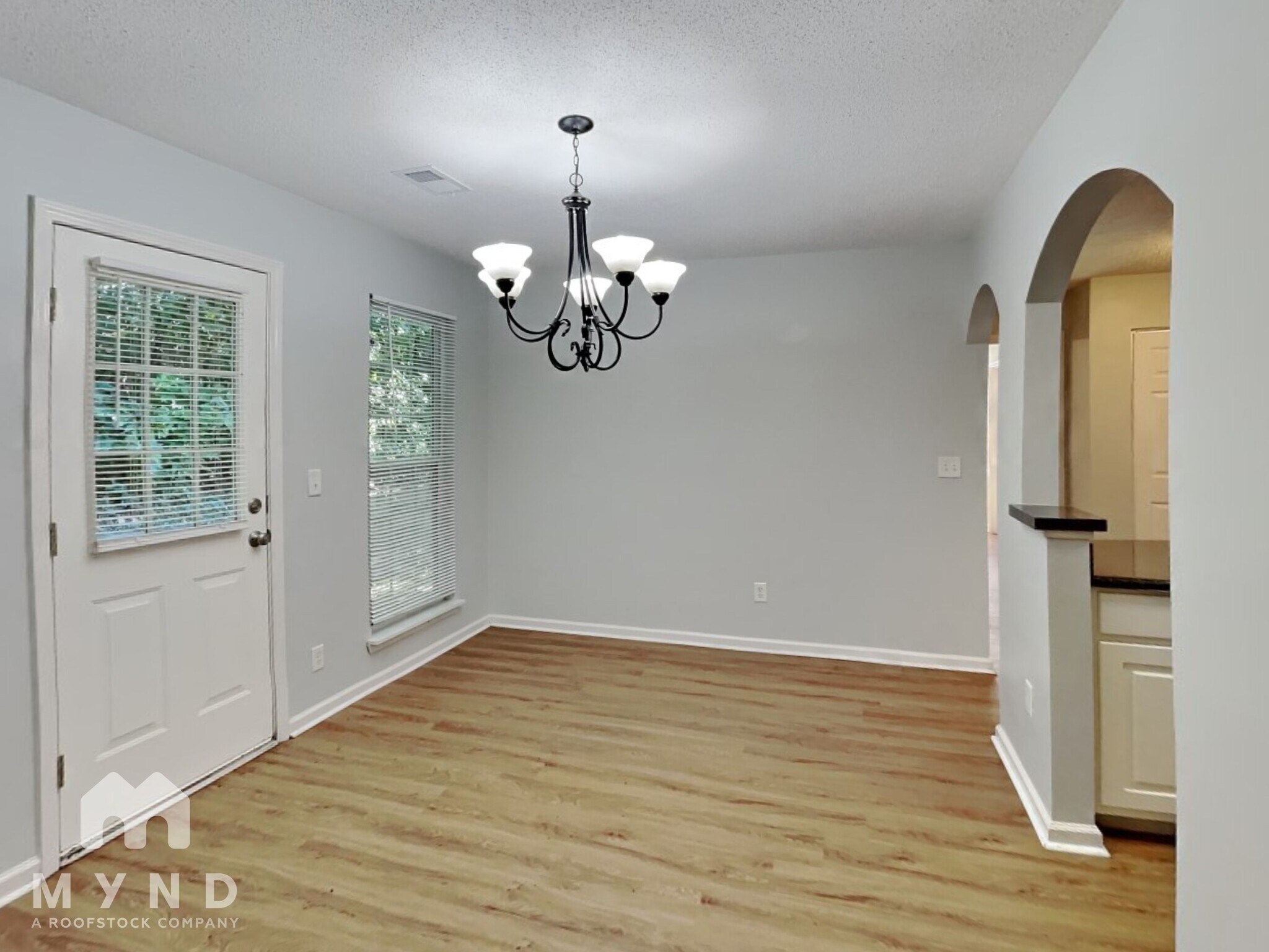 Building Photo - 113 Meadow Ct