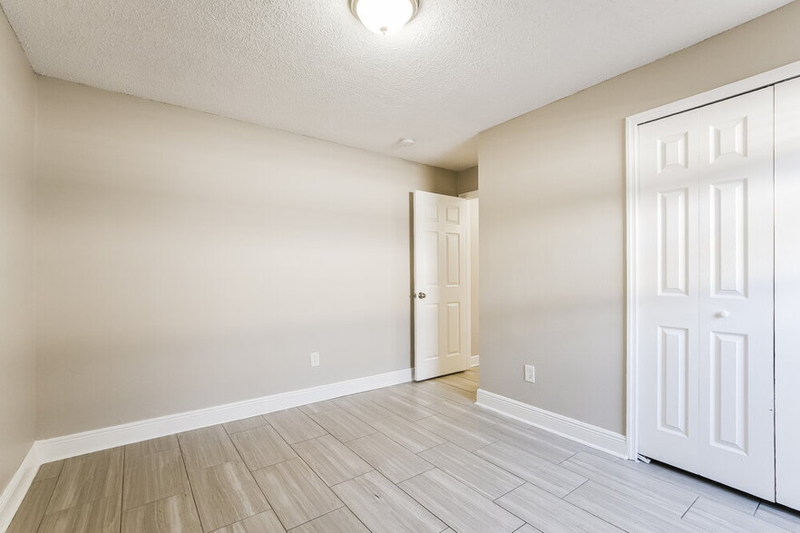 Building Photo - 2970 Stillwater Dr