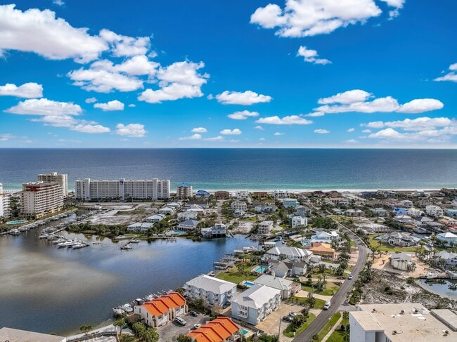 Building Photo - 22 Moreno Point Rd