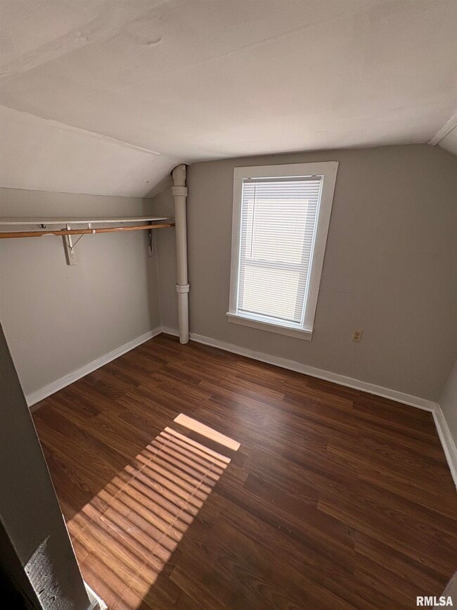 Building Photo - 2916 W Meidroth St