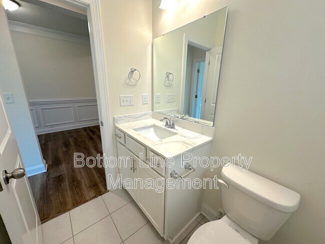 Building Photo - 4487 Fls Lk Dr S W
