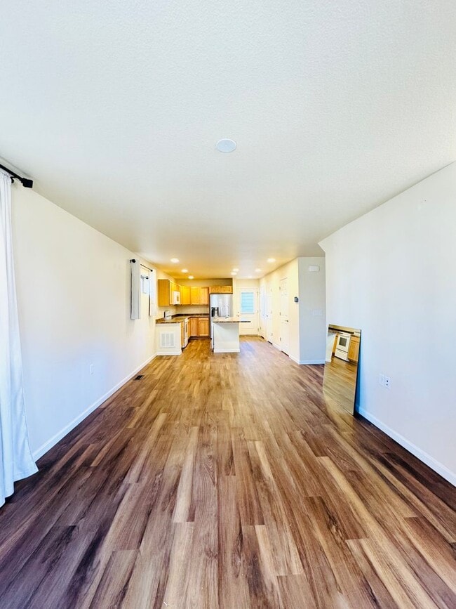 Building Photo - Charming 2 Bed, 2.5 Bath house located off of 119 and 287. Across from Longmont Rec Center and St...