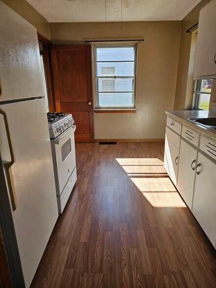 Building Photo - 2900 Sheridan St