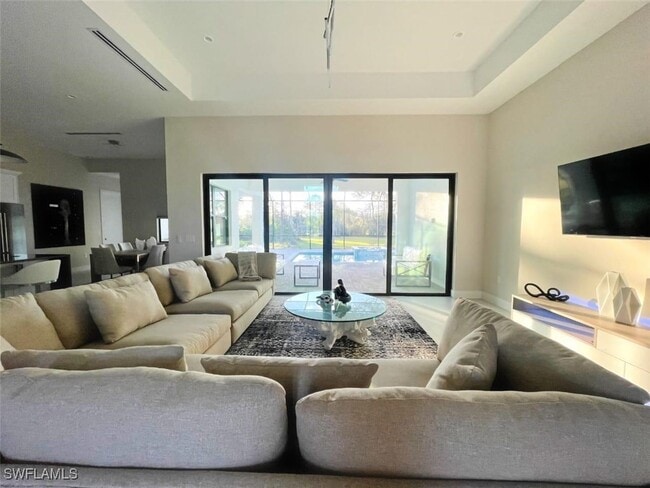 Building Photo - 687 23rd St SW