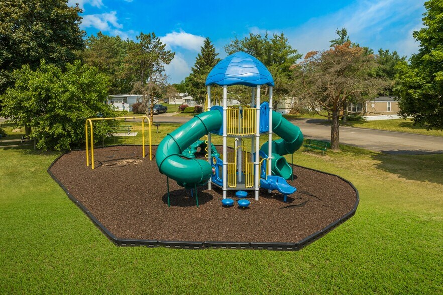 Building Photo - 3730 Birch St