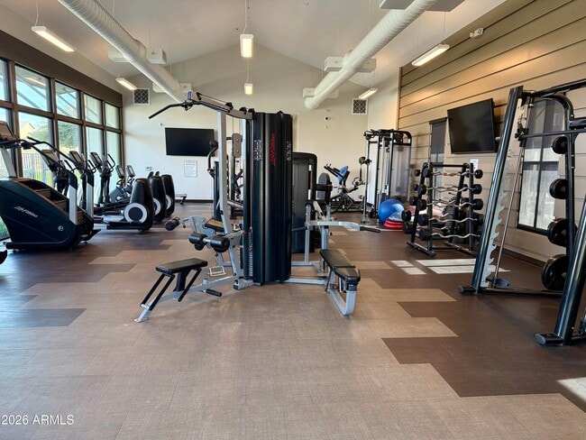 Building Photo - 1099 S Peden Dr