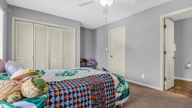 Building Photo - 414 Garden Dr