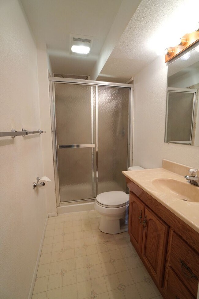 Building Photo - 4750 S Splendid Cir