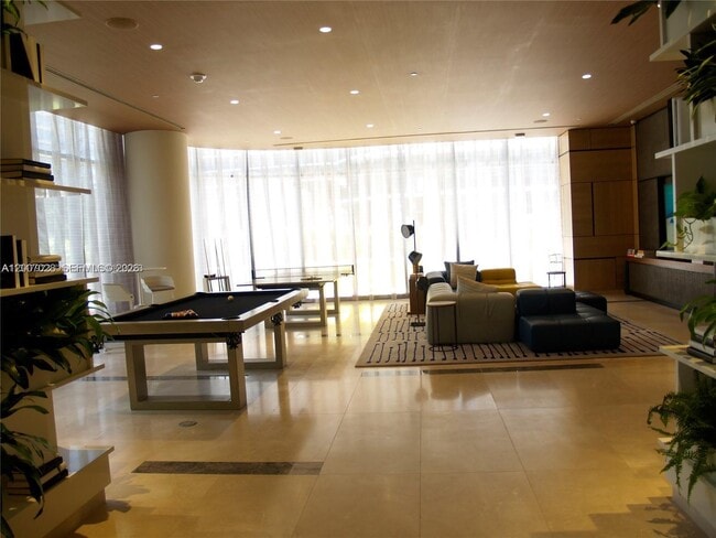 Building Photo - 55 SW 9th St