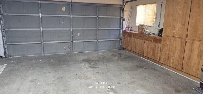 Building Photo - 3 bedroon 2 bath home
