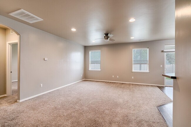 Building Photo - 10268 W Shelborne Dr