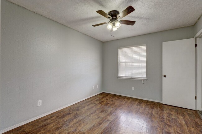 Building Photo - 8544 SW 75th St