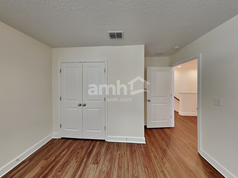 Building Photo - 105 Moultrie Crossing Ln