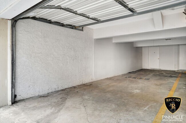 Building Photo - 18408 Hatteras St