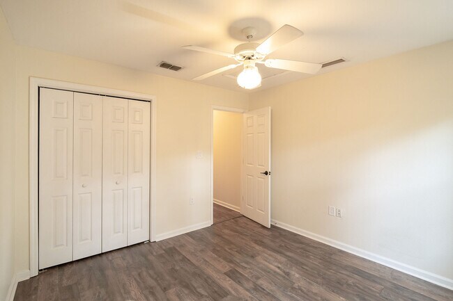 Building Photo - 2738 W Tharpe St