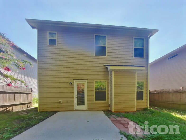 Building Photo - 127 Bethany Manor Dr