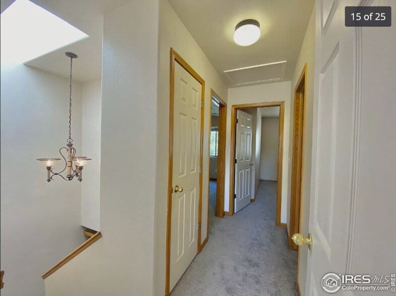 Building Photo - 1000 Cuerto Ln