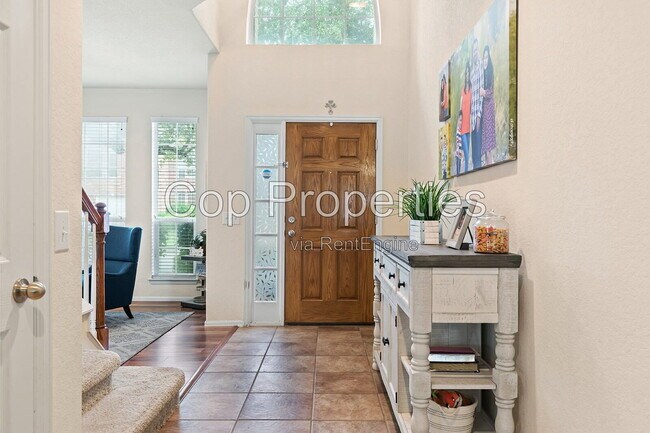 Building Photo - 1306 Alpine Pond