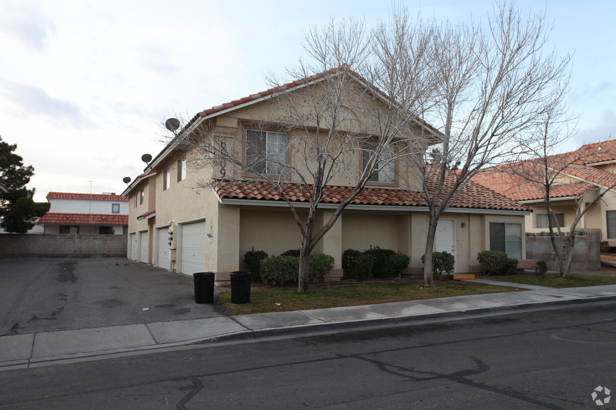 Rainbow Gardens Las Vegas Nv Apartment Finder