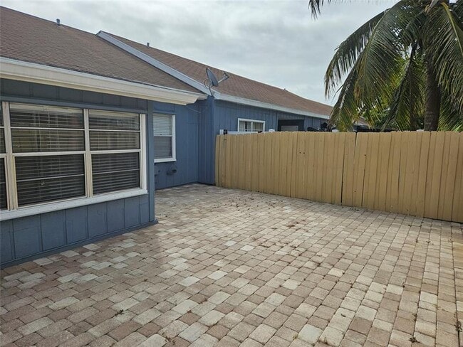 Building Photo - 4729 NW 4th Terrace