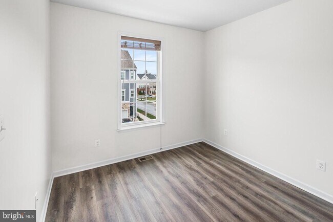 Building Photo - 6202 Davinci St