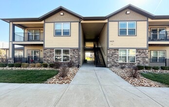 Building Photo - 1427 Genesis Dr