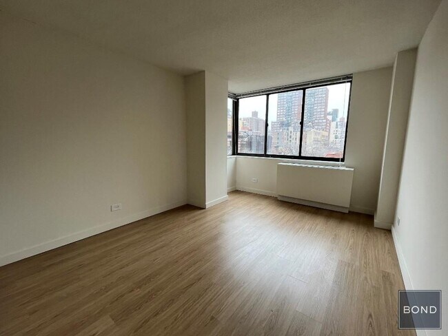 Building Photo - 730 Columbus Ave