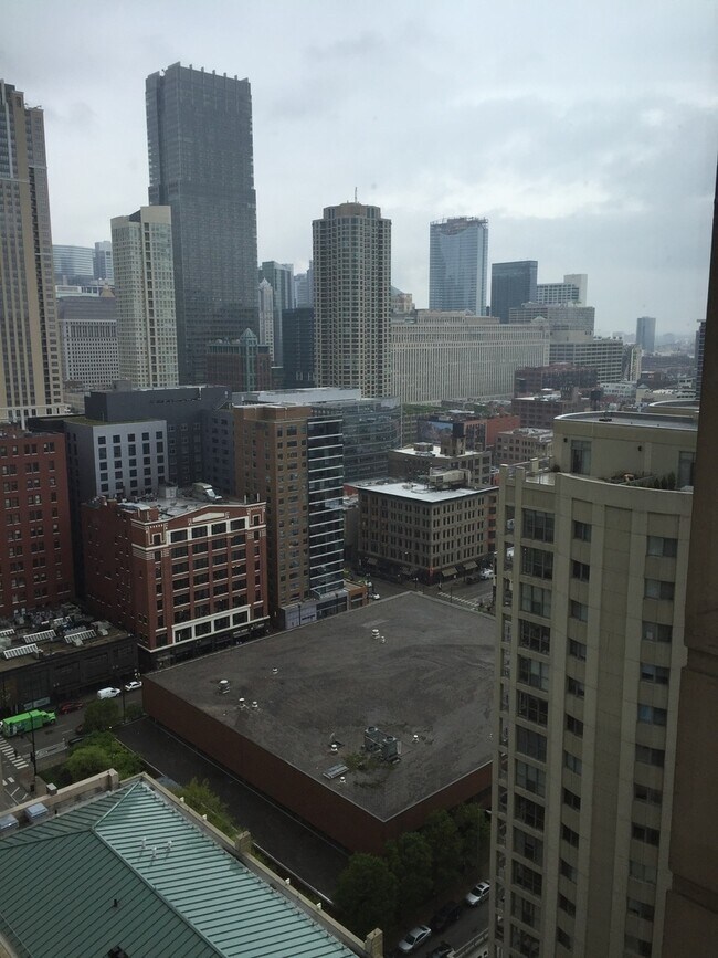Building Photo - 33 W Ontario St