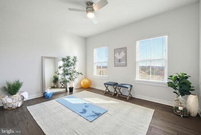 Building Photo - 12 Ervin Dr