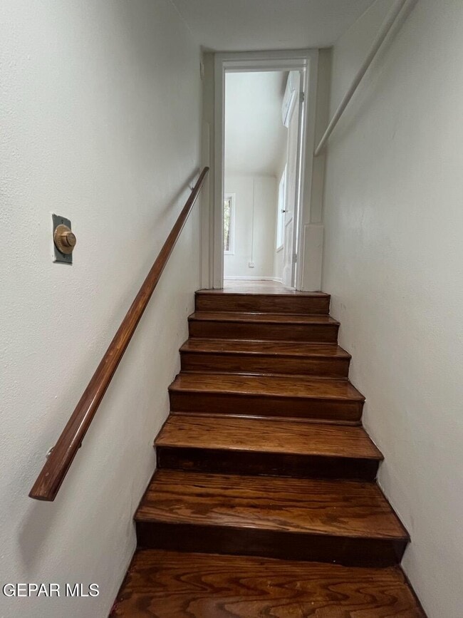 Building Photo - 1203 Madeline Dr