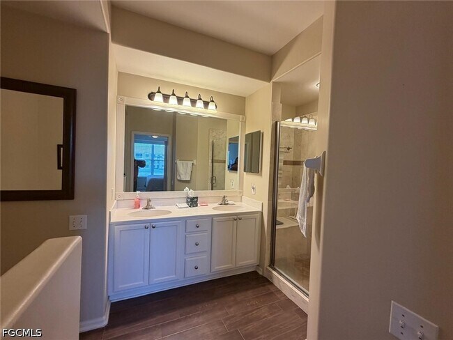 Building Photo - 9100 Southmont Cove