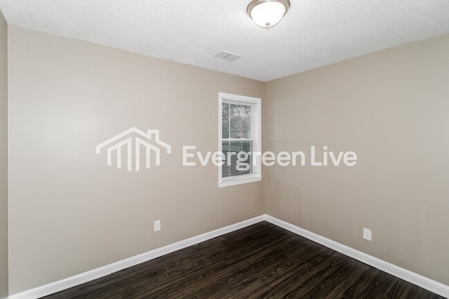 Building Photo - 3809 Chablis Cove