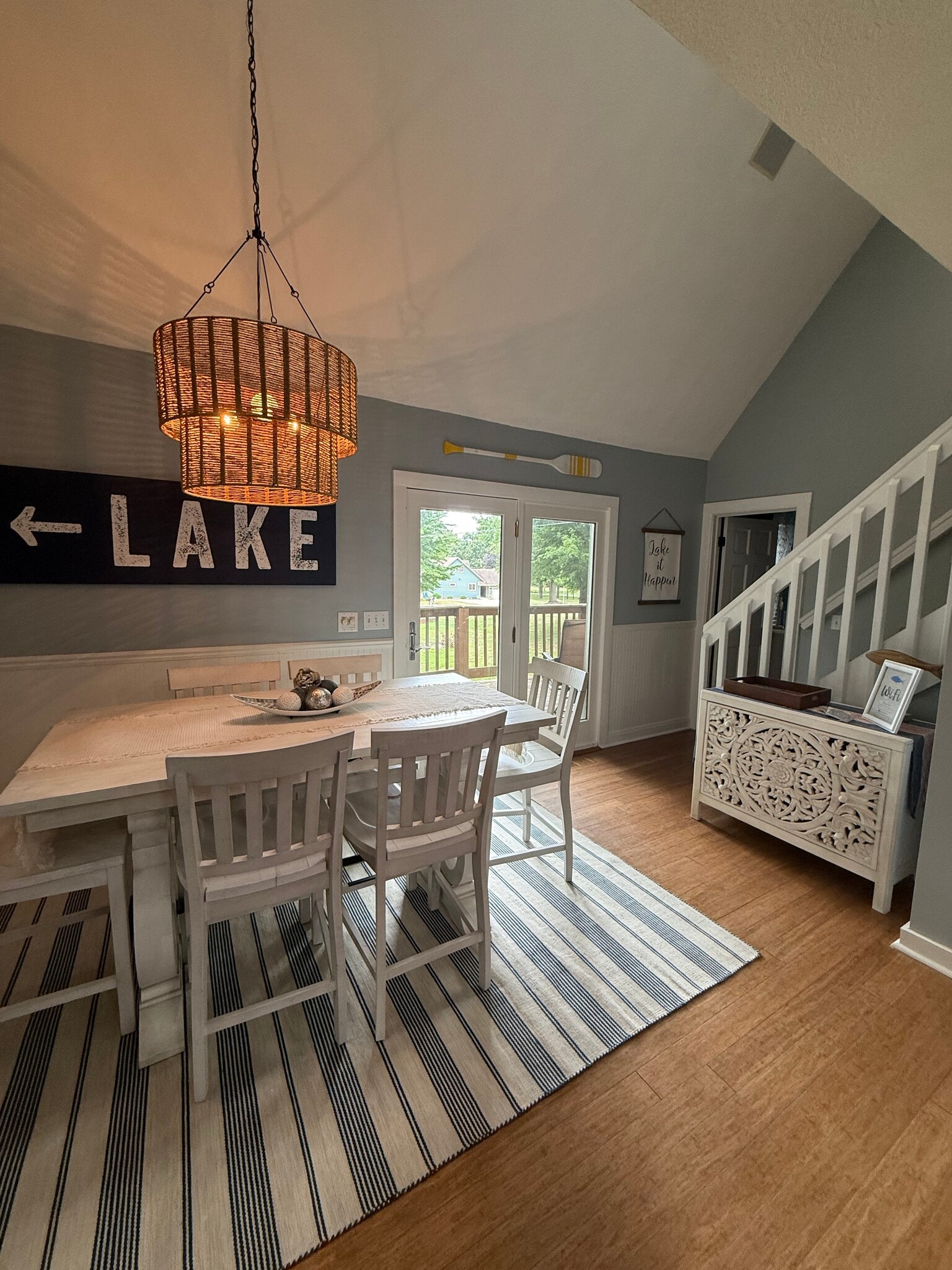 Kitchen - Seats 6 + 3 Barstools - 80 Lane 585 Lake James