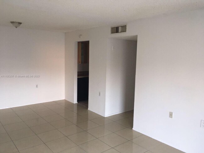 Building Photo - 1198 Lake Terry Dr