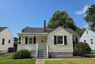 Building Photo - 318 E Evans St