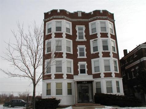 Primary Photo - Grand Place Apartments