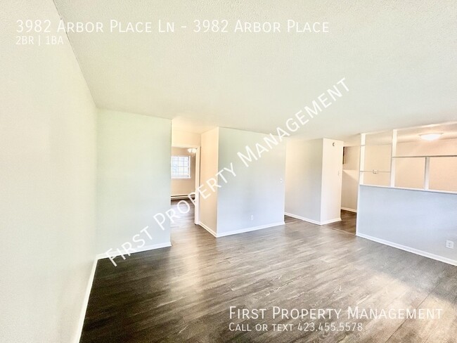 Primary Photo - $700 Off One Month's Rent: 2/1 Remodeled D...