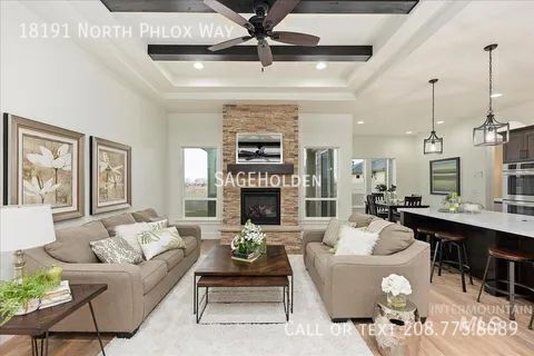 Building Photo - 18191 N Phlox Way