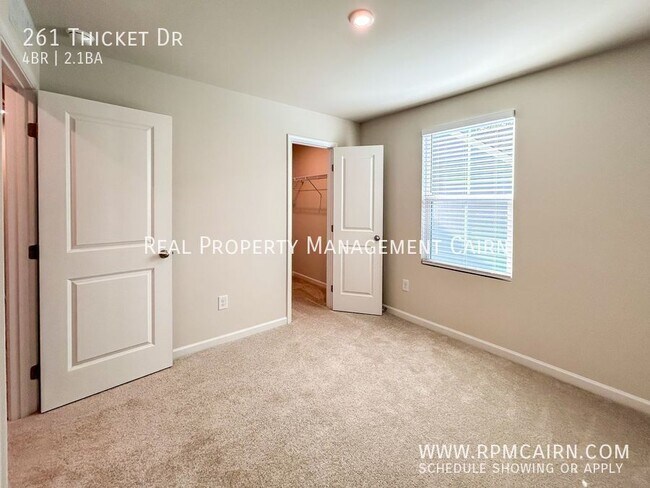 Building Photo - 261 Thicket Dr