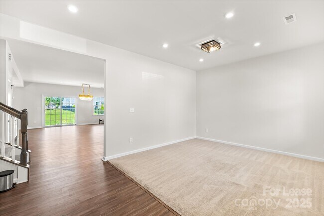 Building Photo - 7011 Waterwheel St SW
