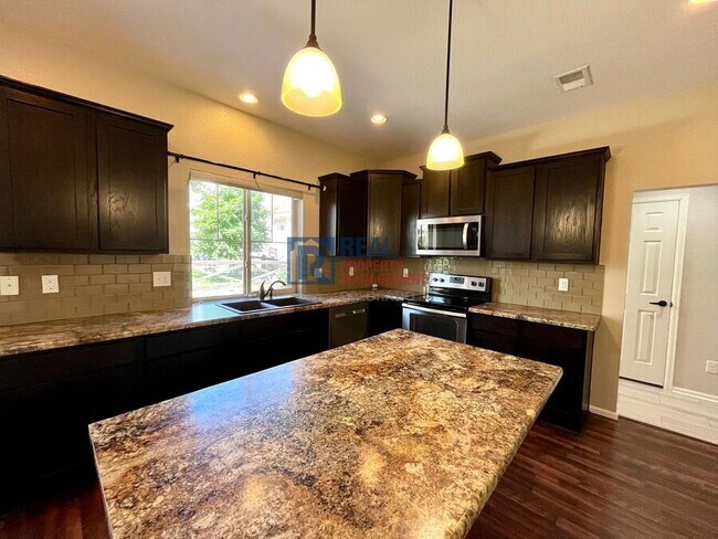 Building Photo - 8231 Longleaf Ln