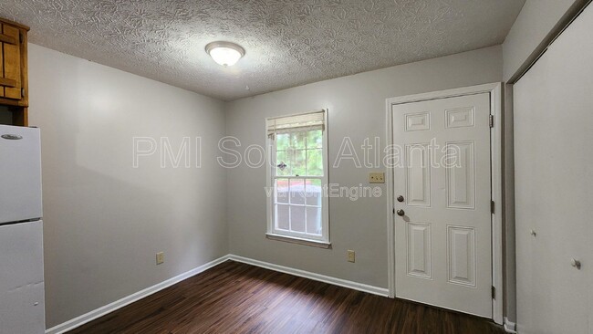 Building Photo - 634 Morton Ct