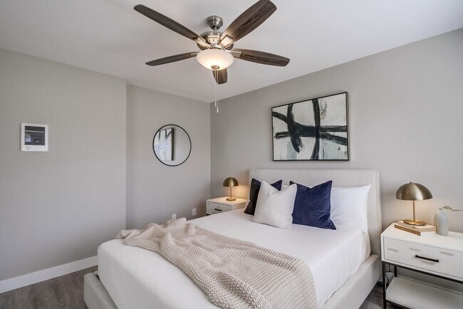 Floorplan - THE POINTE - JUST RENOVATED! Luxurious Community, W/D In Unit