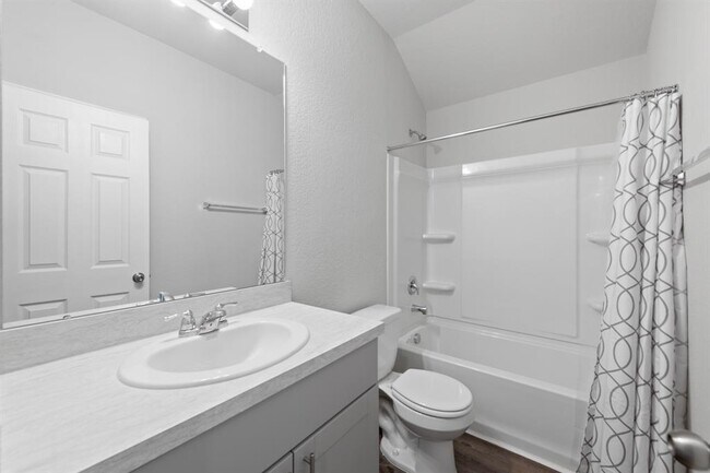 Building Photo - 20706 Southern Wds Blvd