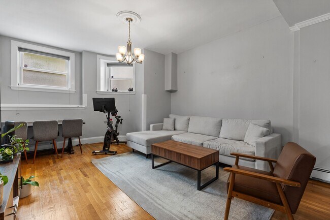 Building Photo - 195 Saint Paul St