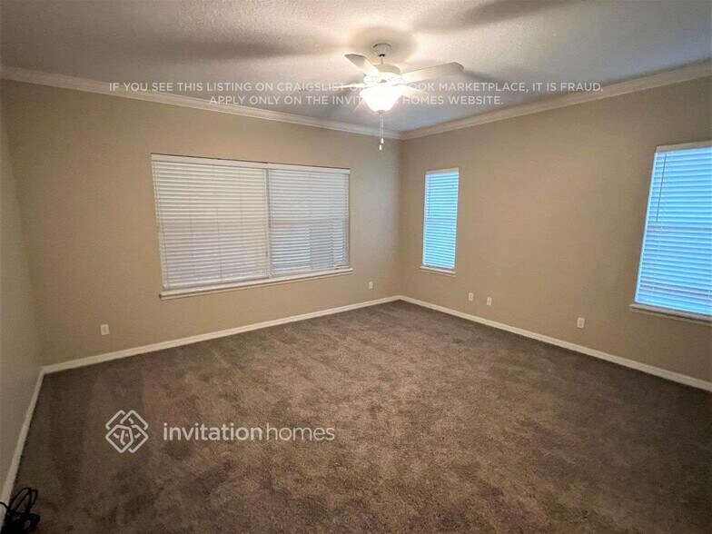 Building Photo - 10649 Masters Dr