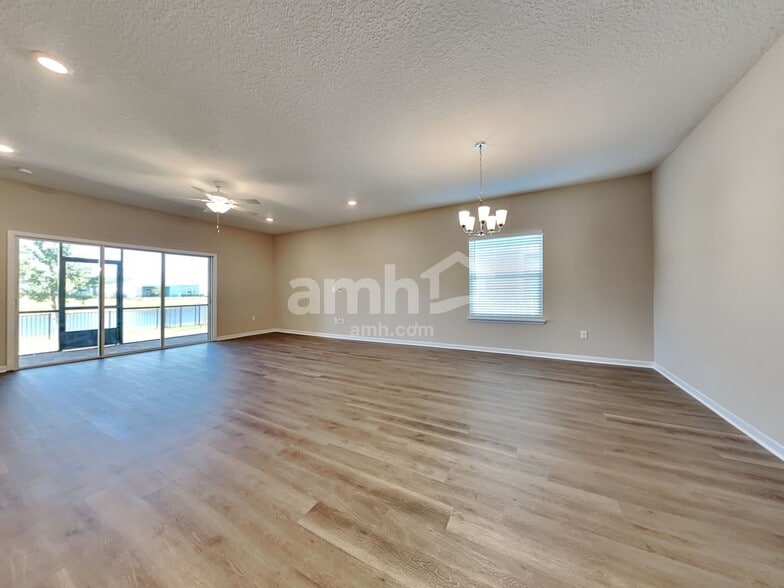 Building Photo - 300 Anastasia Park Rd