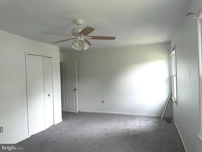 Building Photo - 2063 Red Spruce Ct