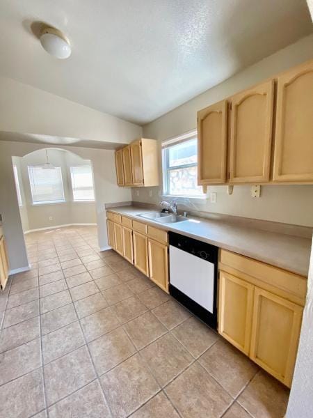 Building Photo - 2253 Tierra De Oro Way