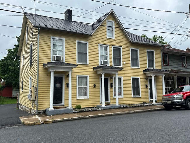 Primary Photo - 115 W Germain St